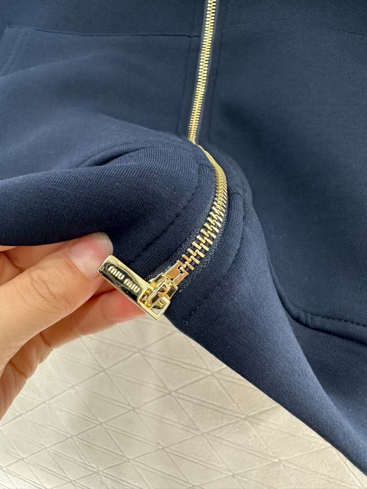 Hooded zipper set