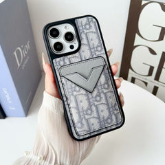 V-shaped card holder phone case