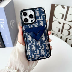 V-shaped card holder phone case