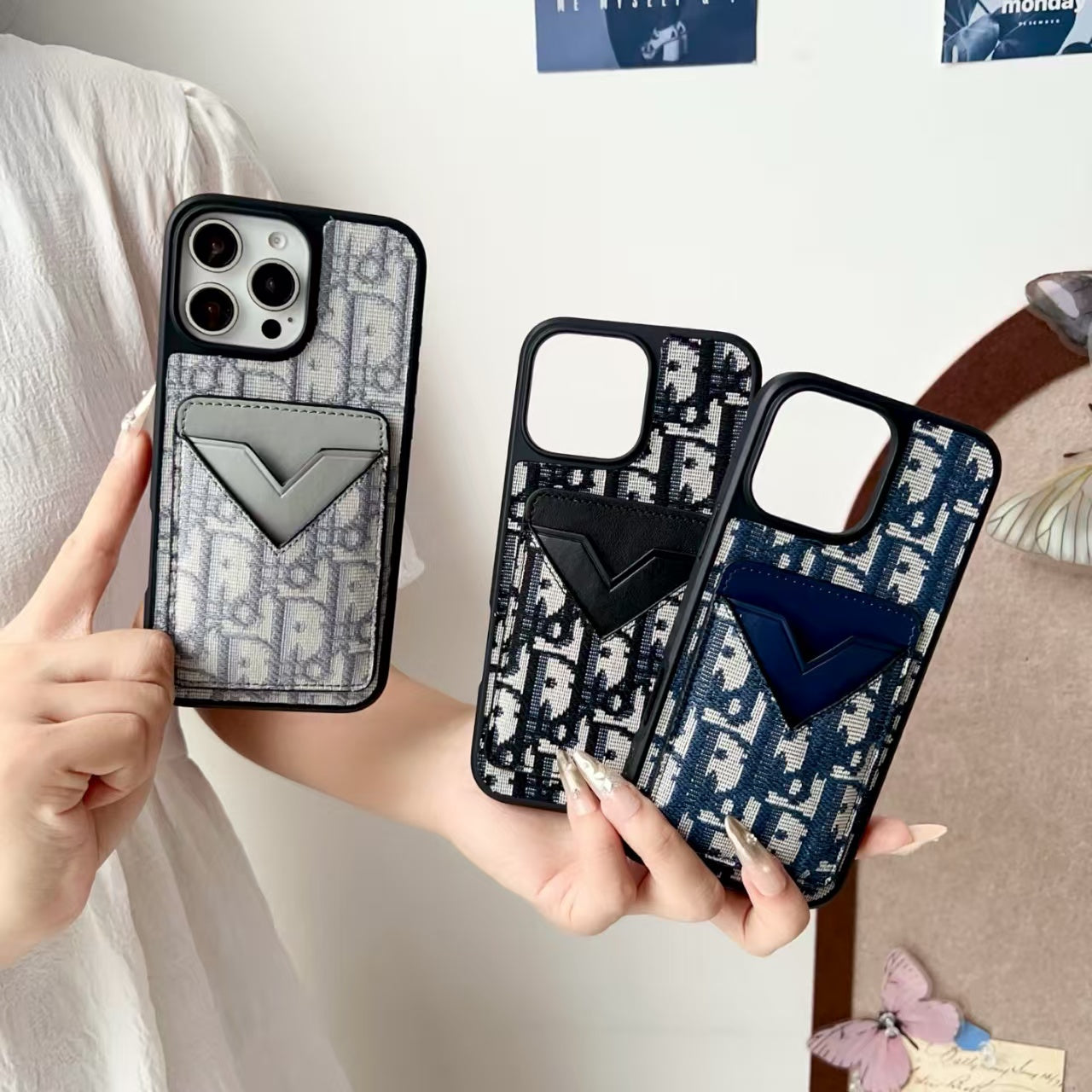V-shaped card holder phone case