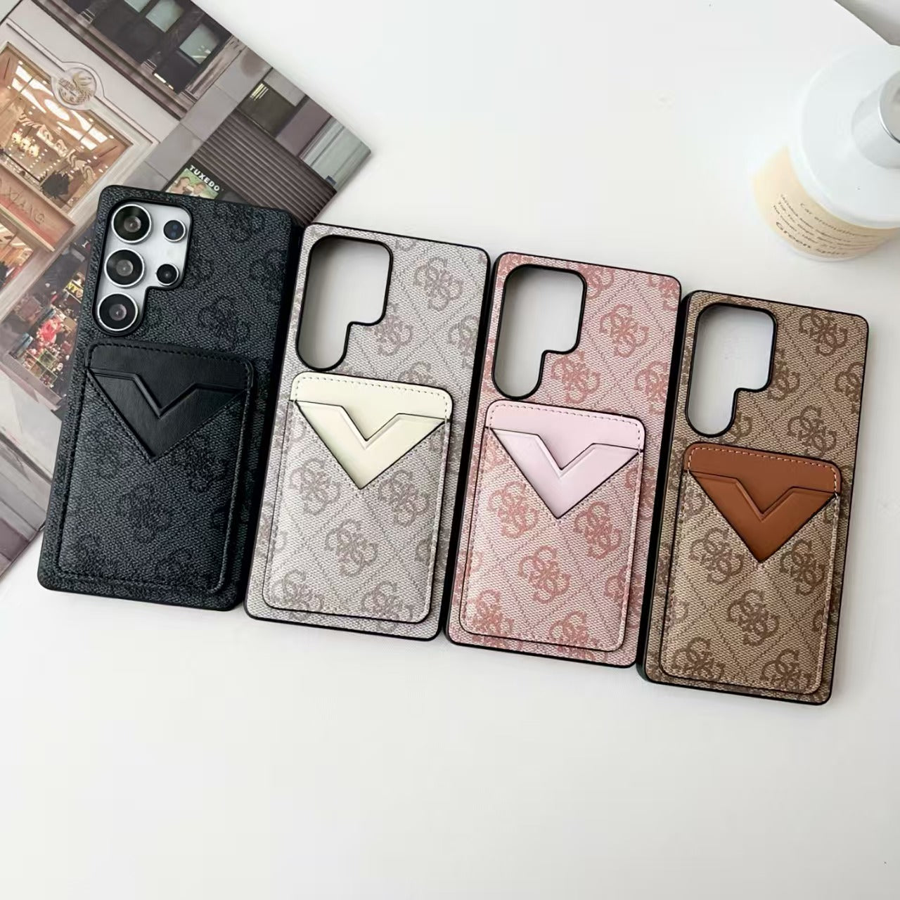 V-shaped card holder phone case