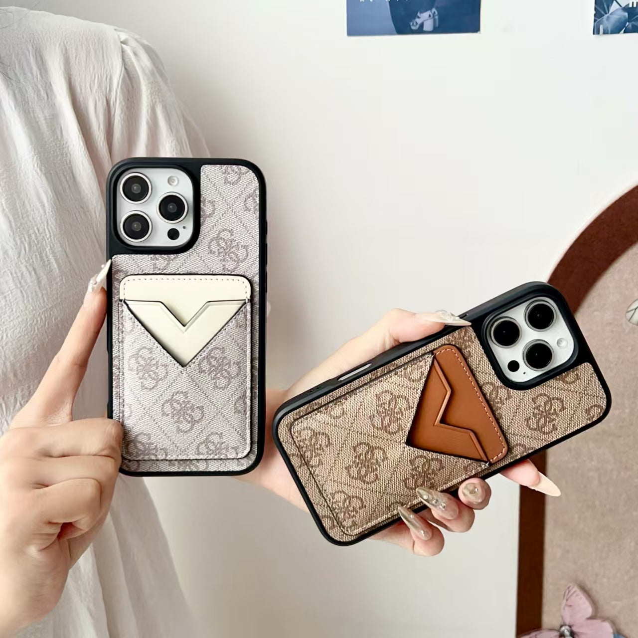 V-shaped card holder phone case
