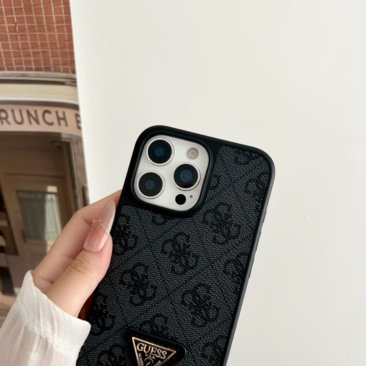 Carbon fiber pattern high-end phone case