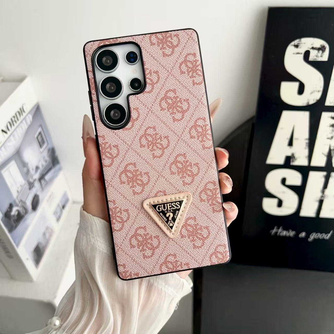 Carbon fiber pattern high-end phone case