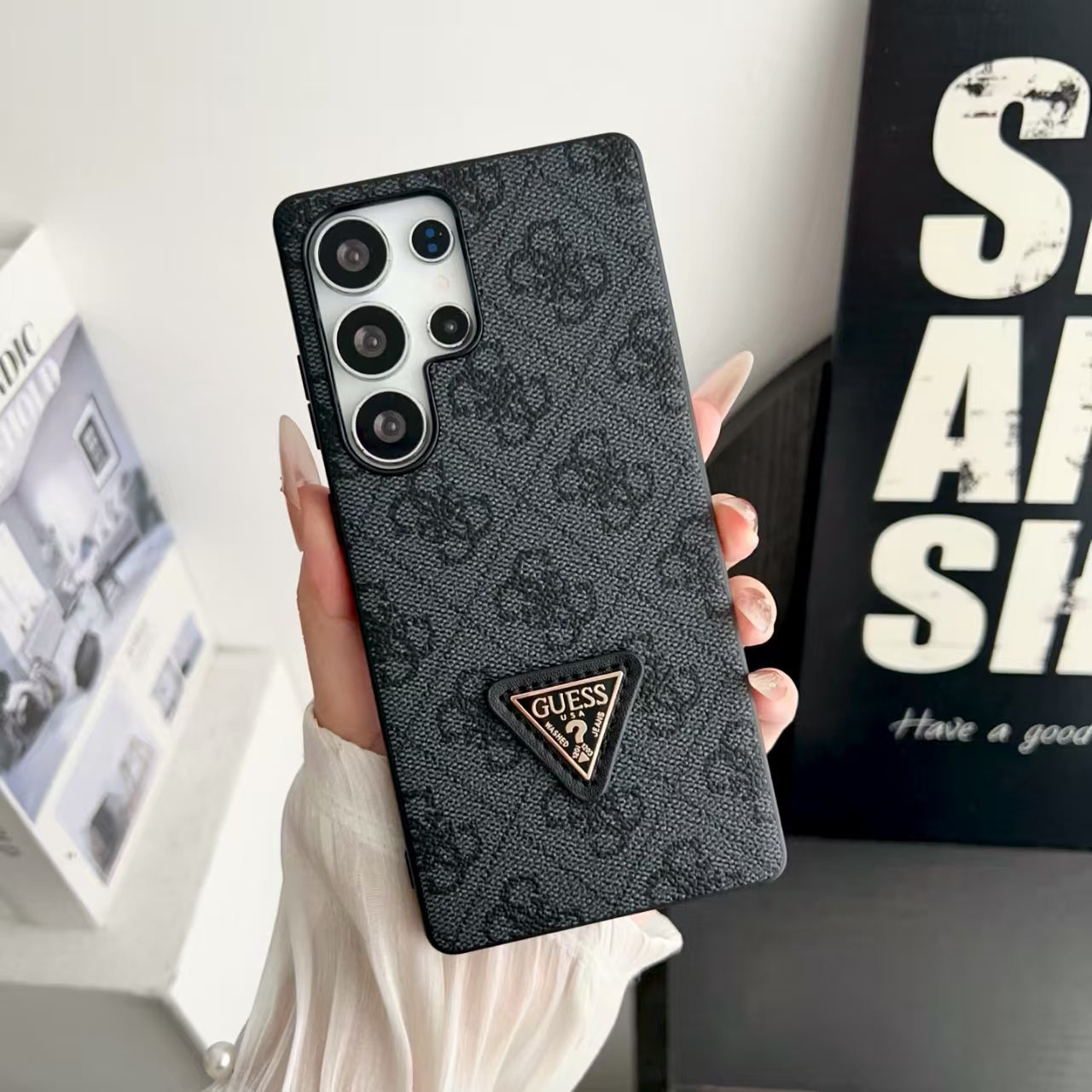 Carbon fiber pattern high-end phone case