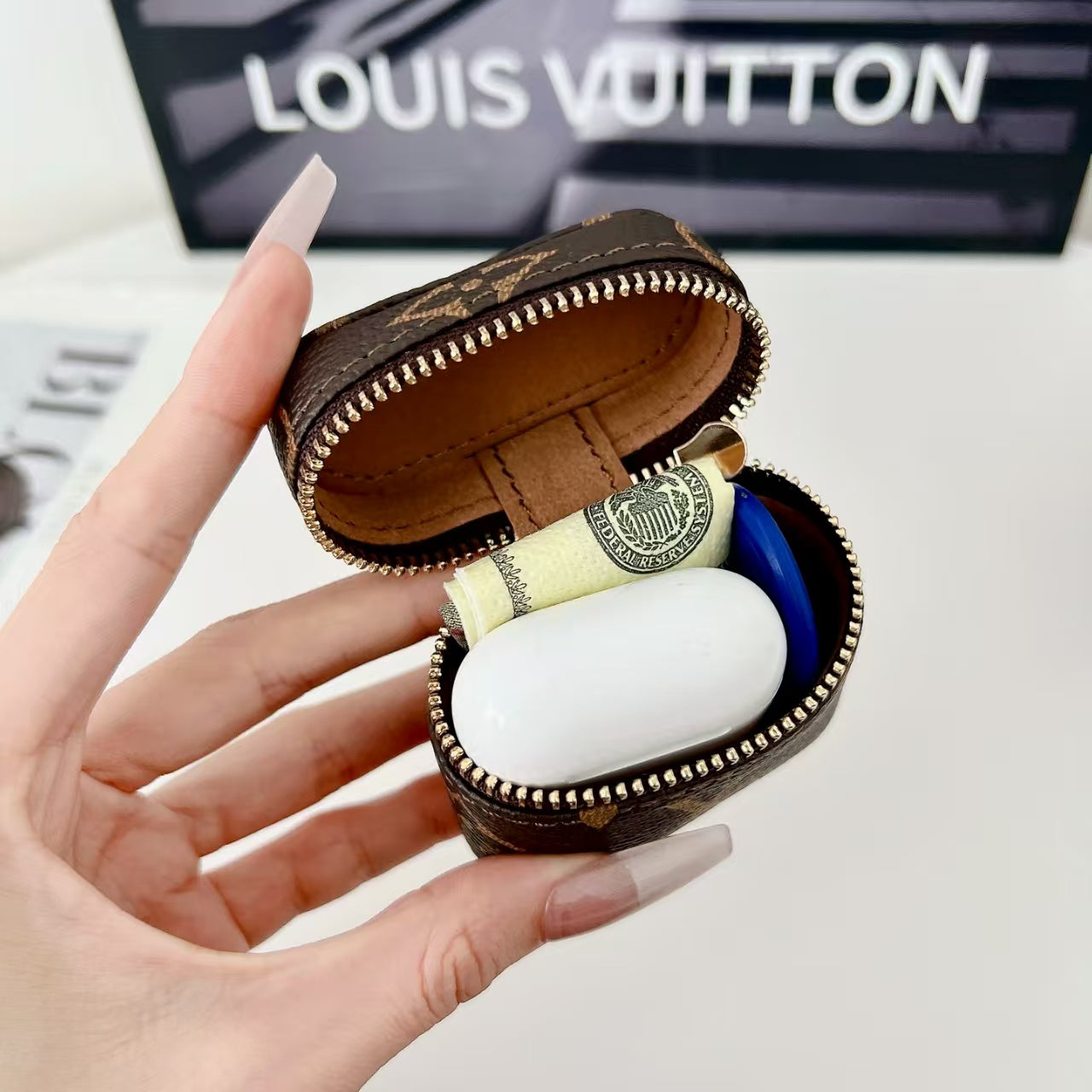 earphone case