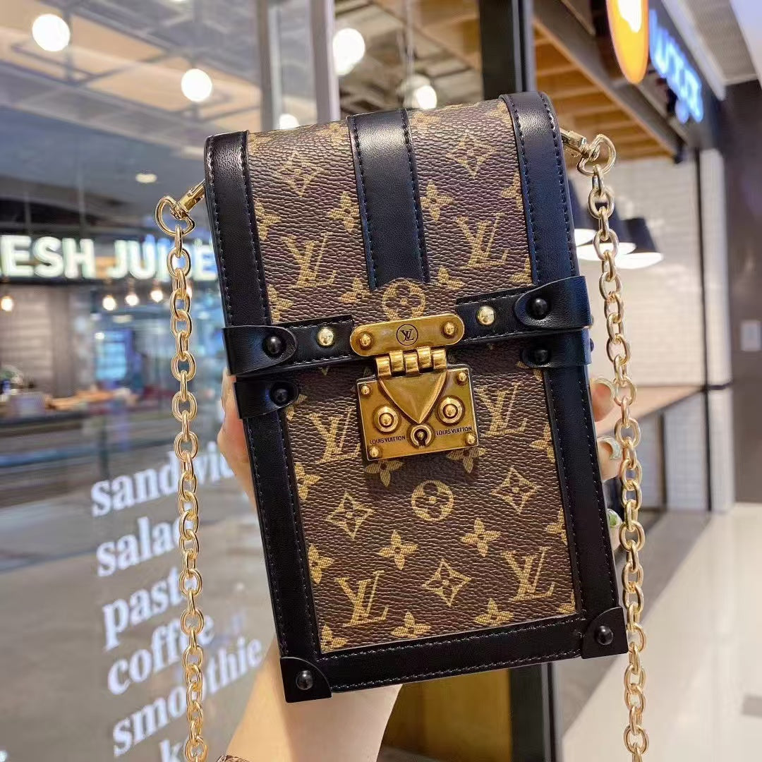 Mobile universal bag