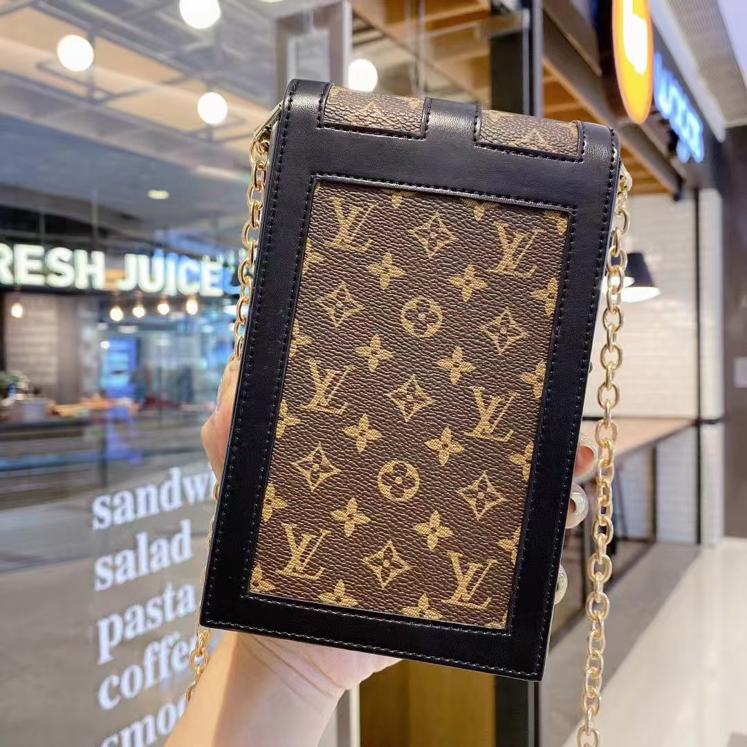 Mobile universal bag