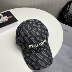 New embroidered baseball cap