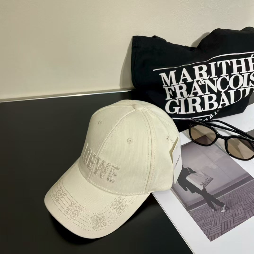 New minimalist embroidered baseball cap