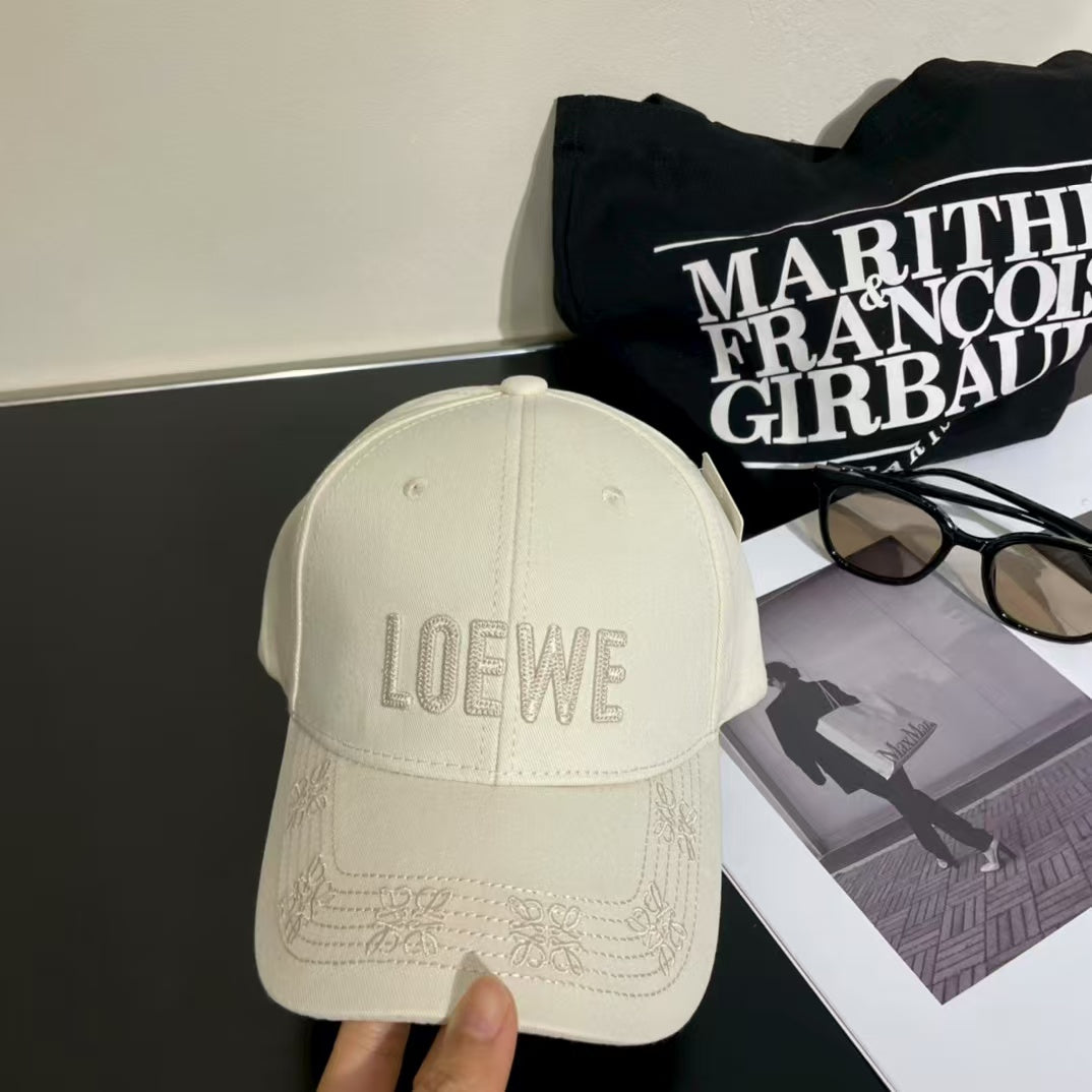 New minimalist embroidered baseball cap