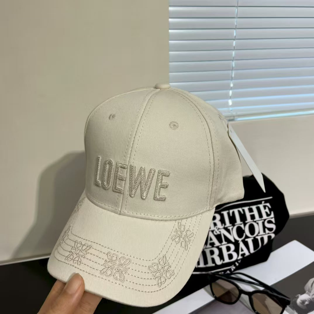 New minimalist embroidered baseball cap