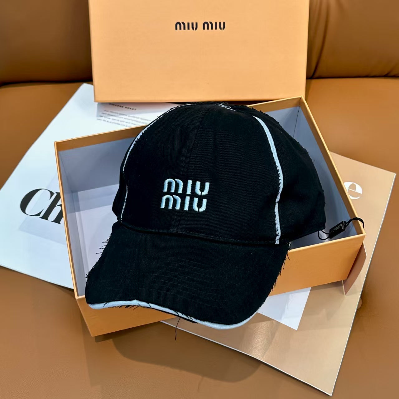 New embroidered baseball cap