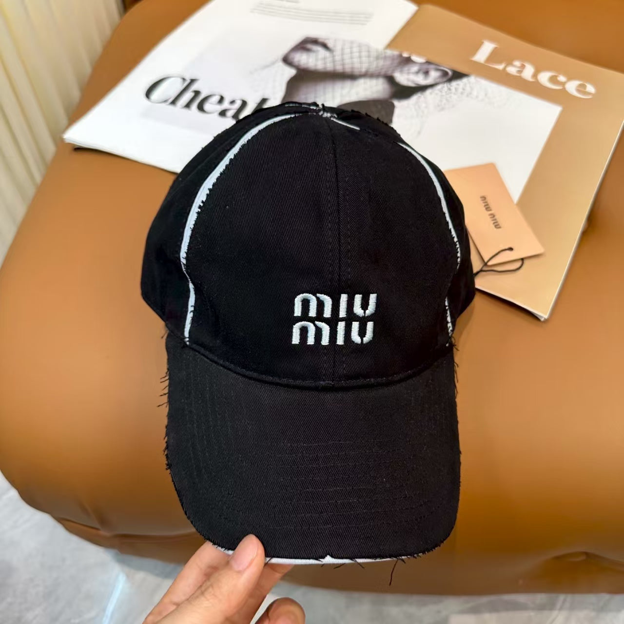 New embroidered baseball cap