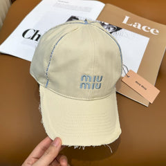 New embroidered baseball cap