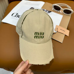 New embroidered baseball cap