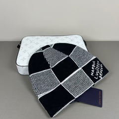 Wool knitted yarn cap