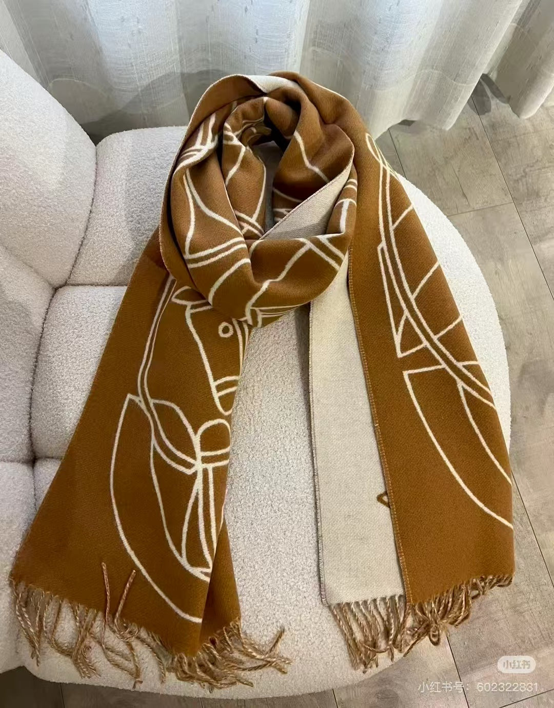 Cashmere scarf