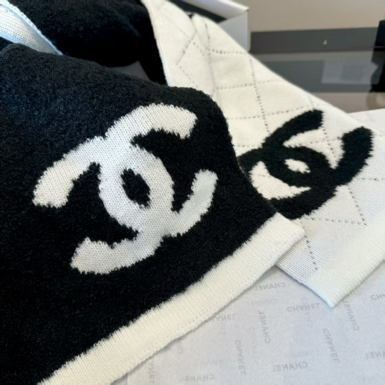 Fashionable embroidered knitted yarn scarf