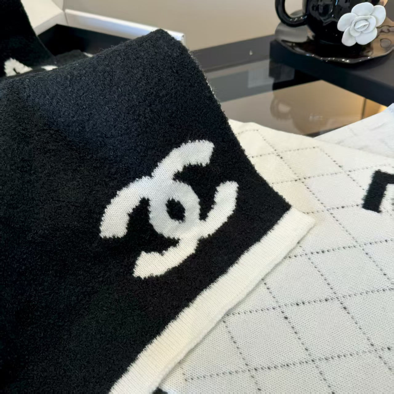 Fashionable embroidered knitted yarn scarf