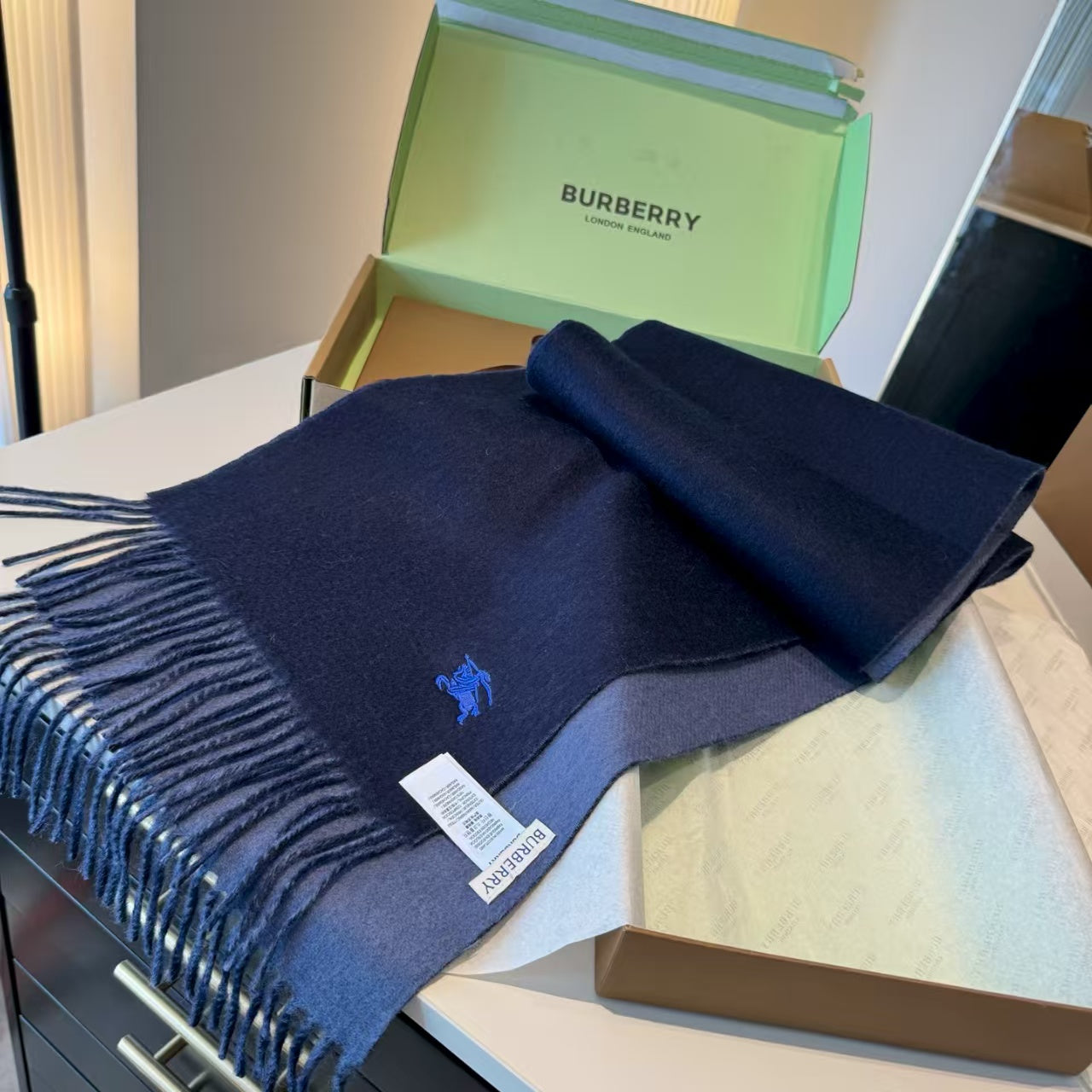 Double sided scarf