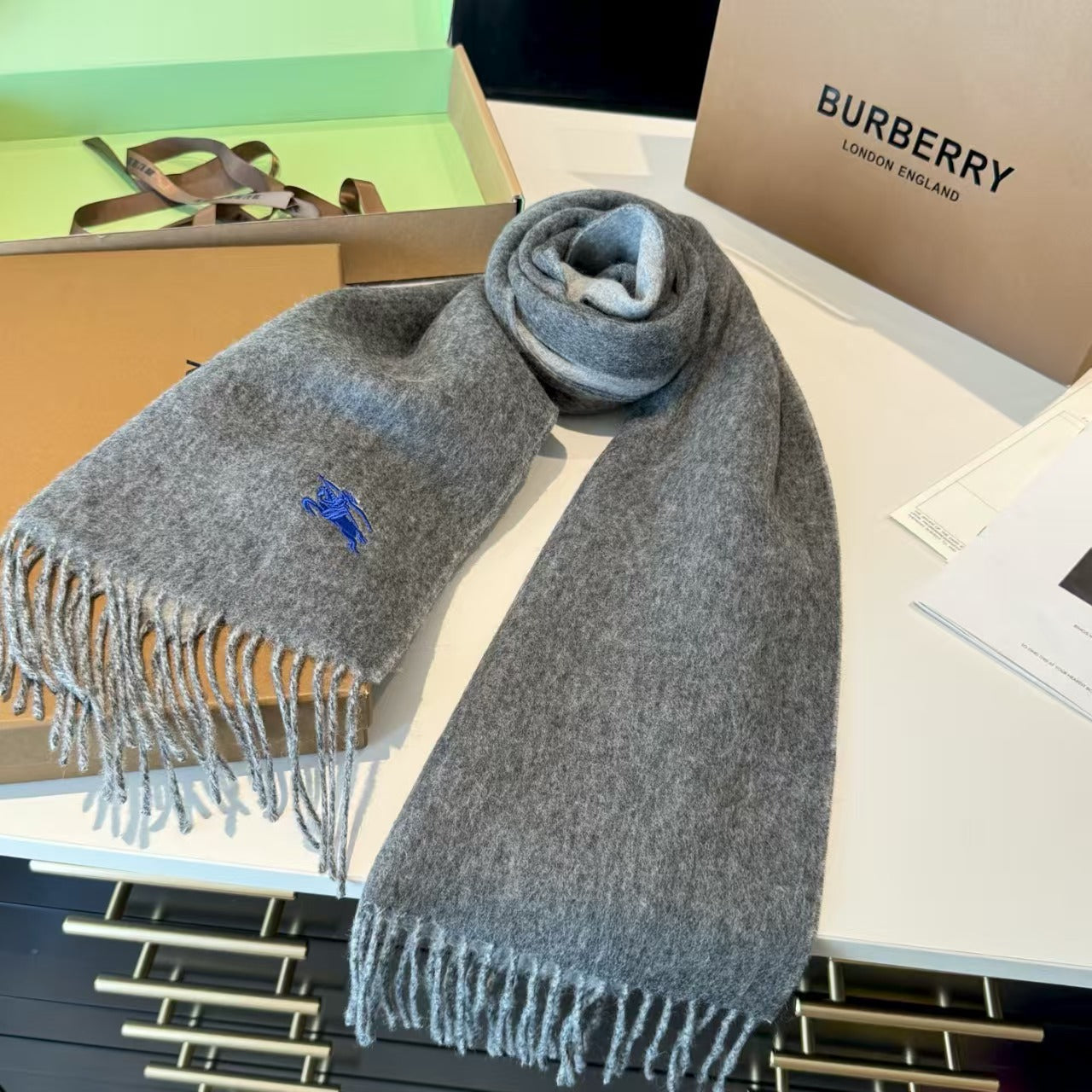 Double sided scarf