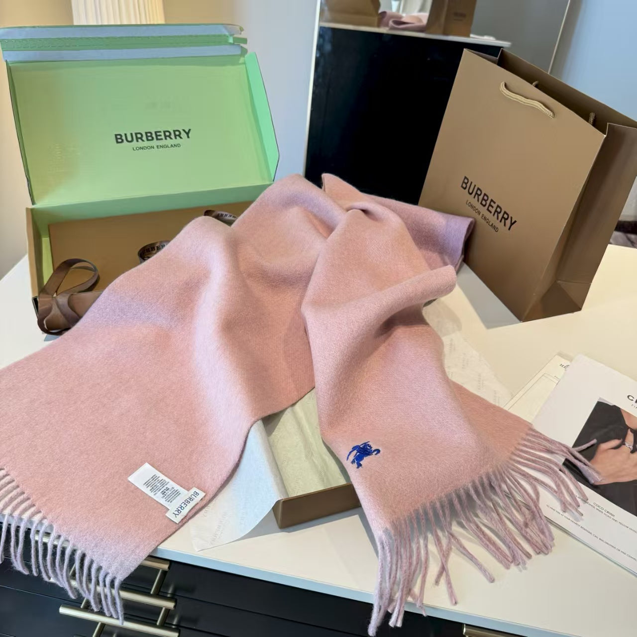 Double sided scarf