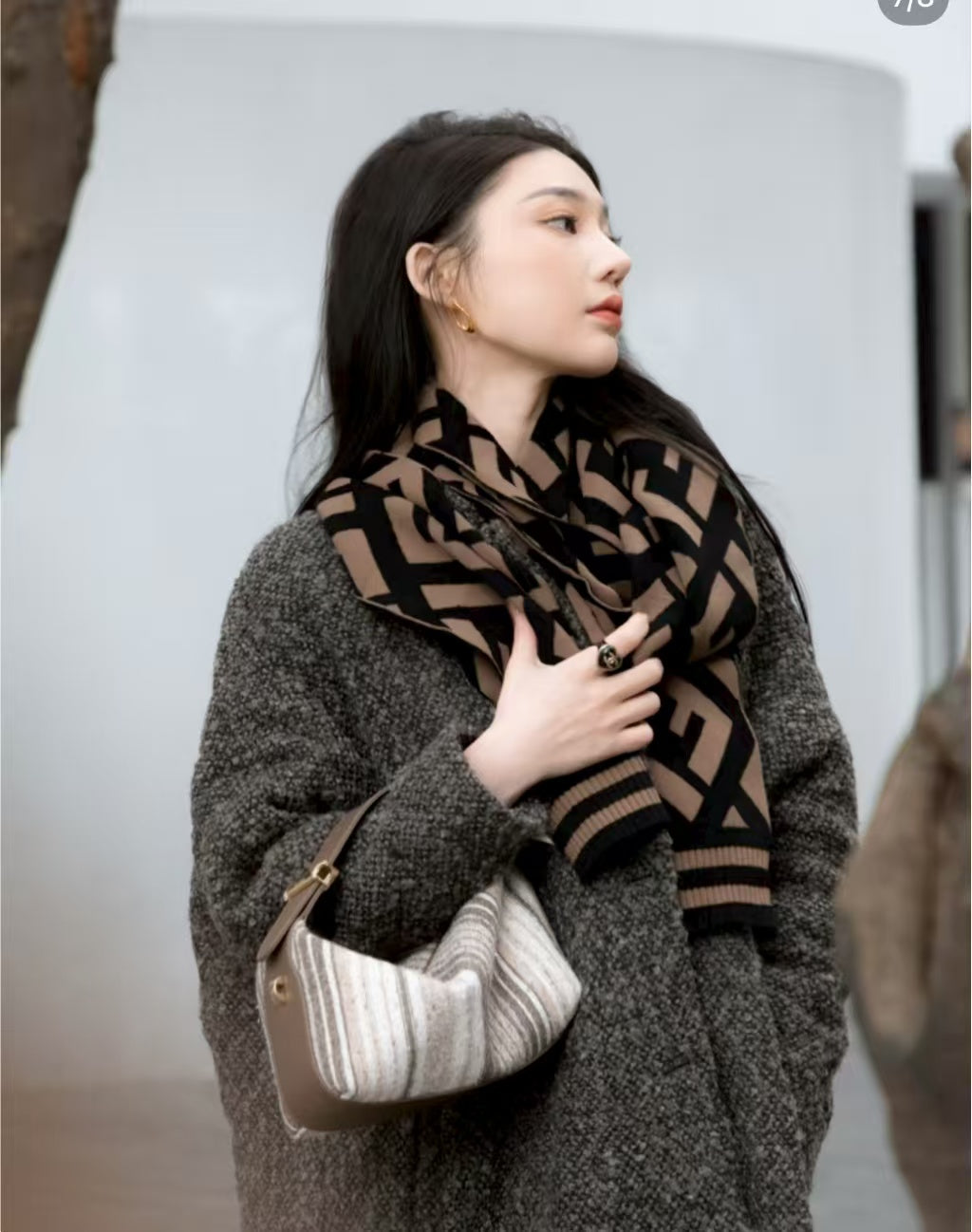 Old flower knitted yarn scarf