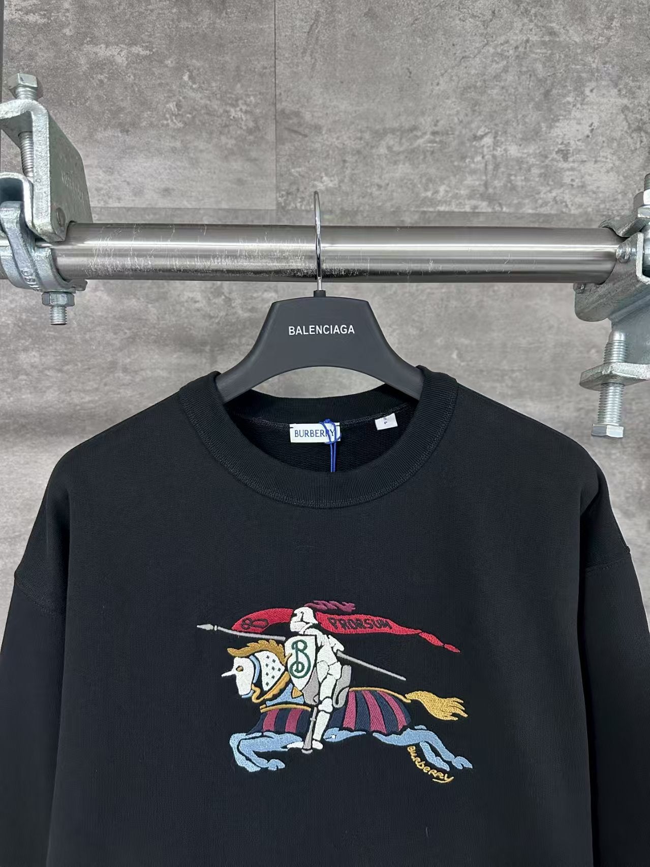 Embroidered round neck hoodie