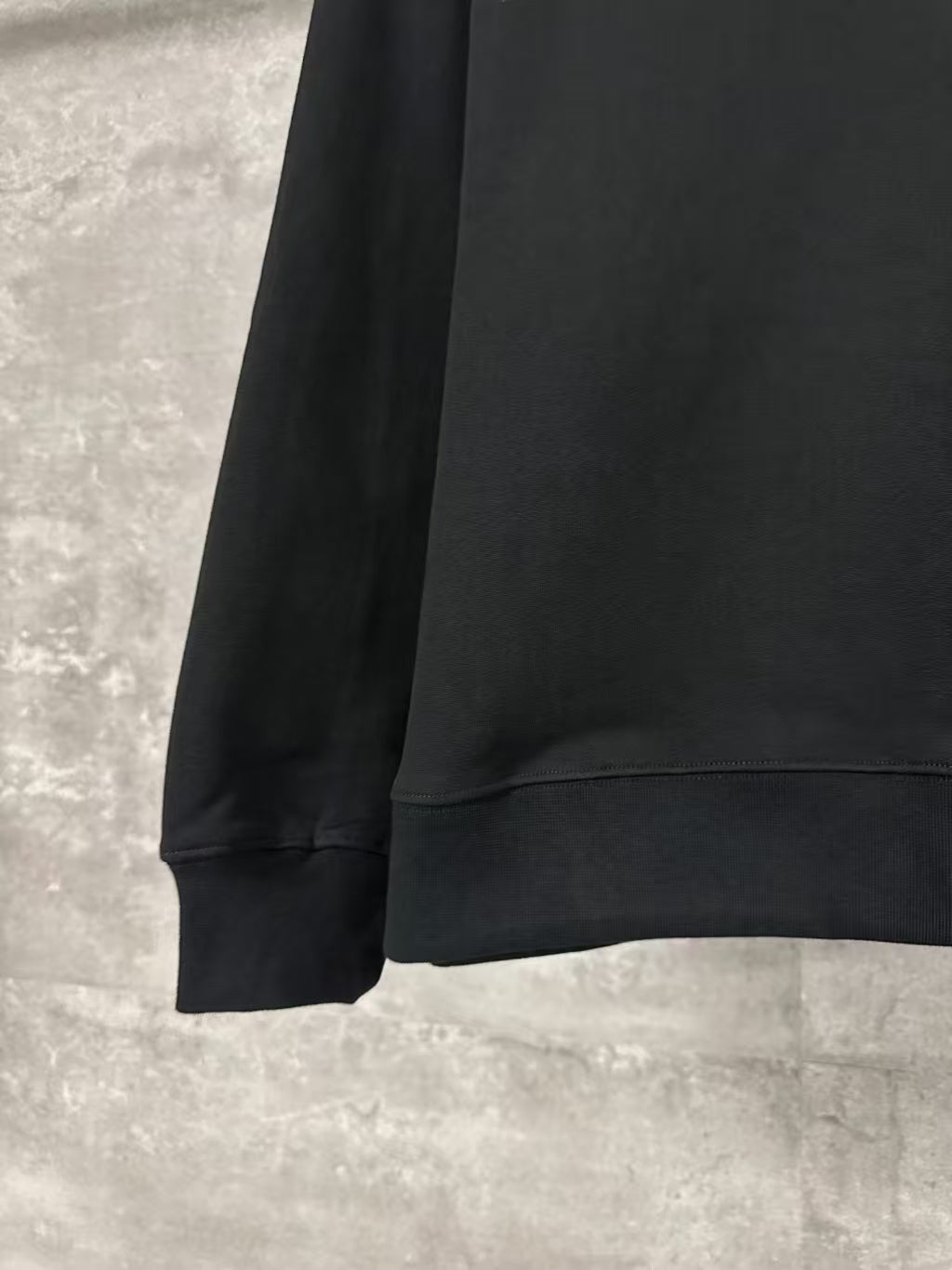 Gradient letter embroidered round neck hoodie