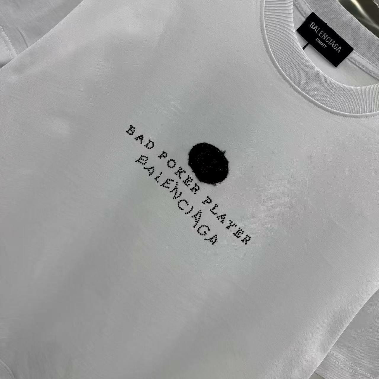 New round neck short sleeved shirt