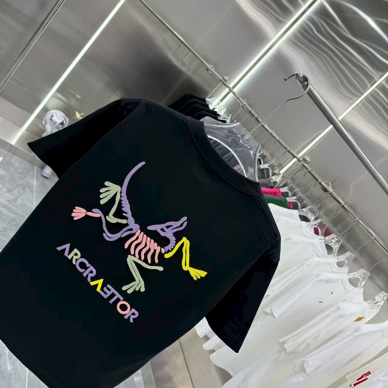 New Embroidered Short Sleeves