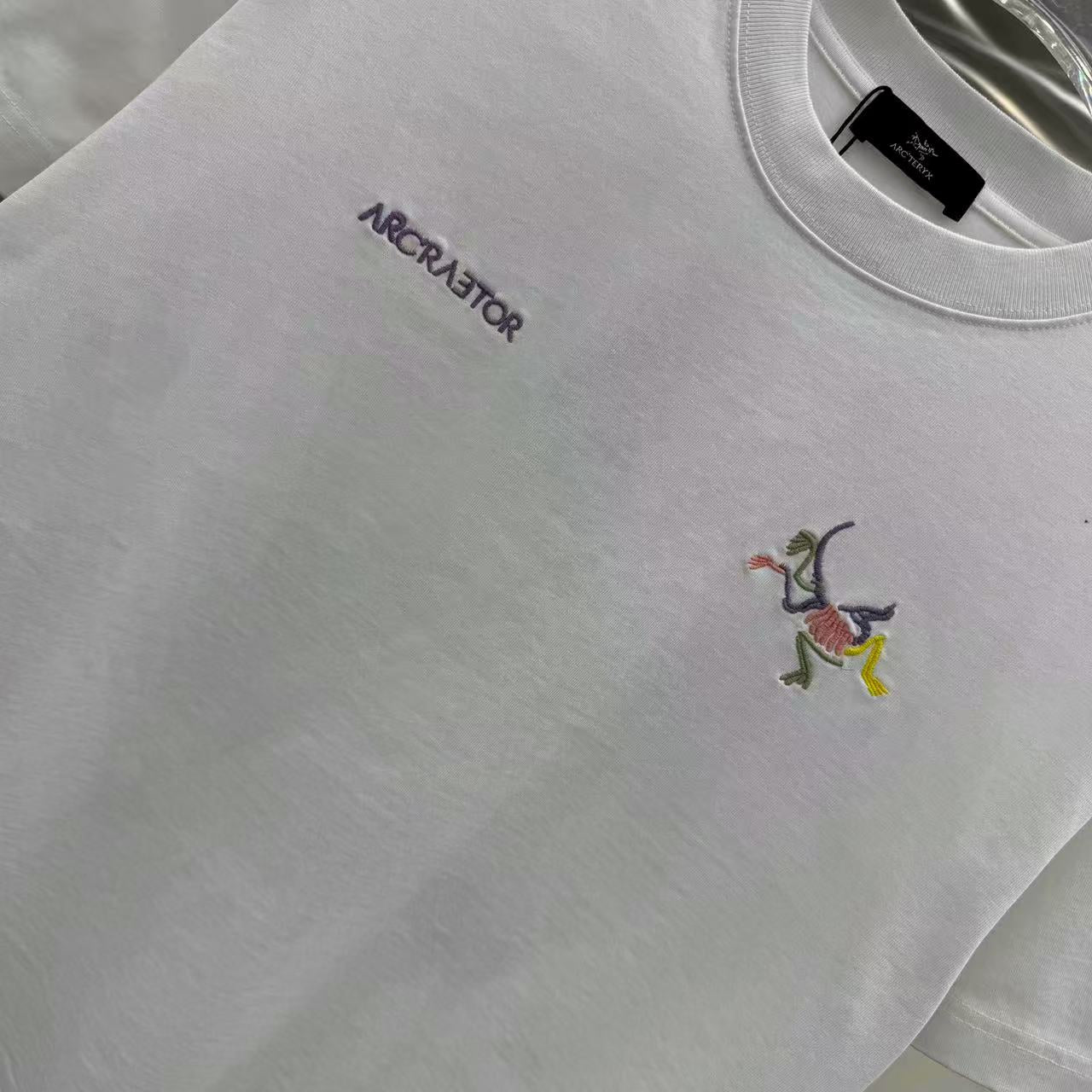 New Embroidered Short Sleeves