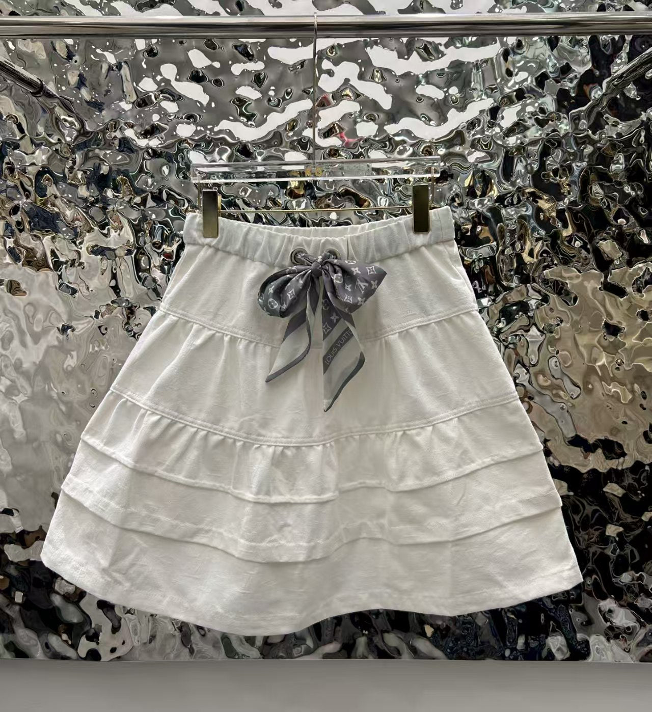 New women's short skirt set