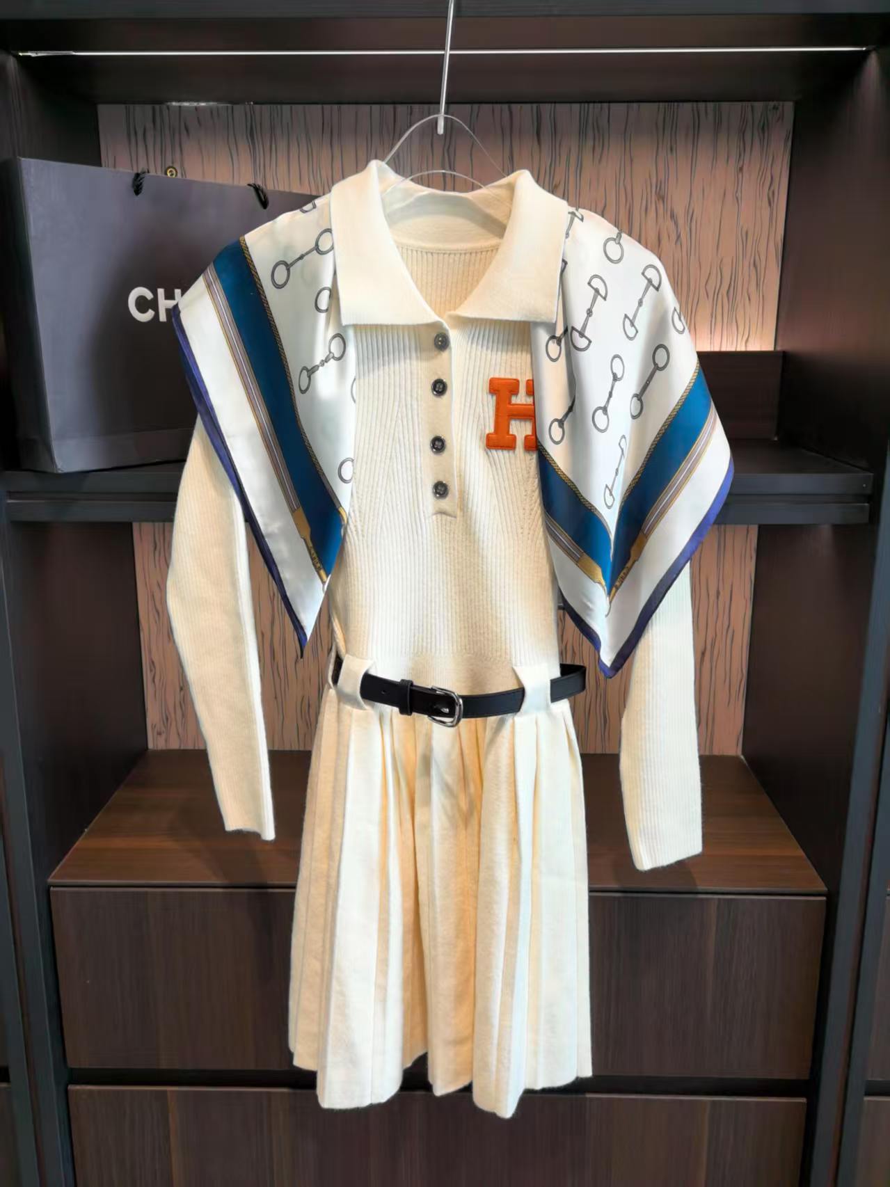 Knitted dress (with belt and scarf included)