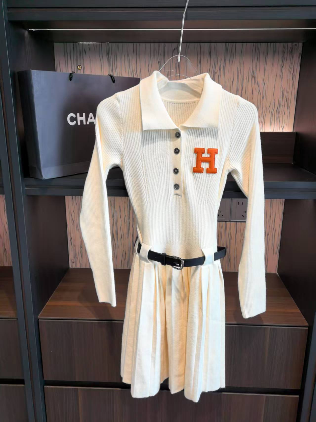 Knitted dress (with belt and scarf included)