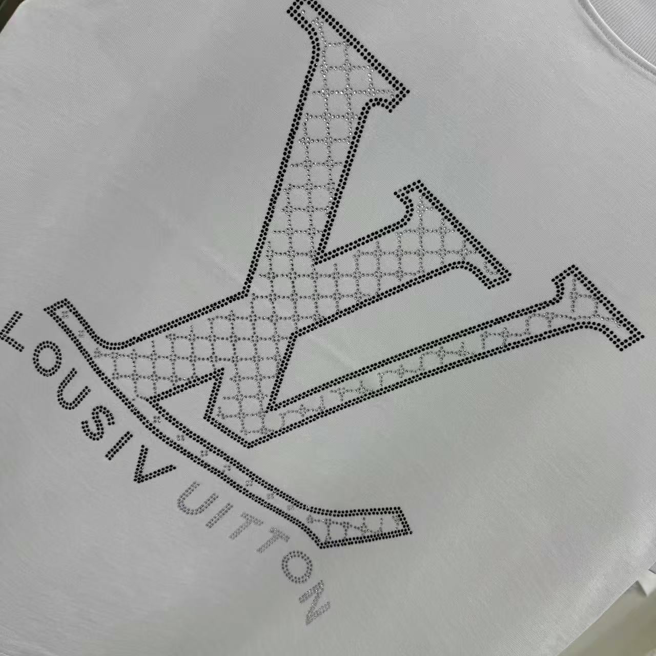 New short sleeved T-shirt