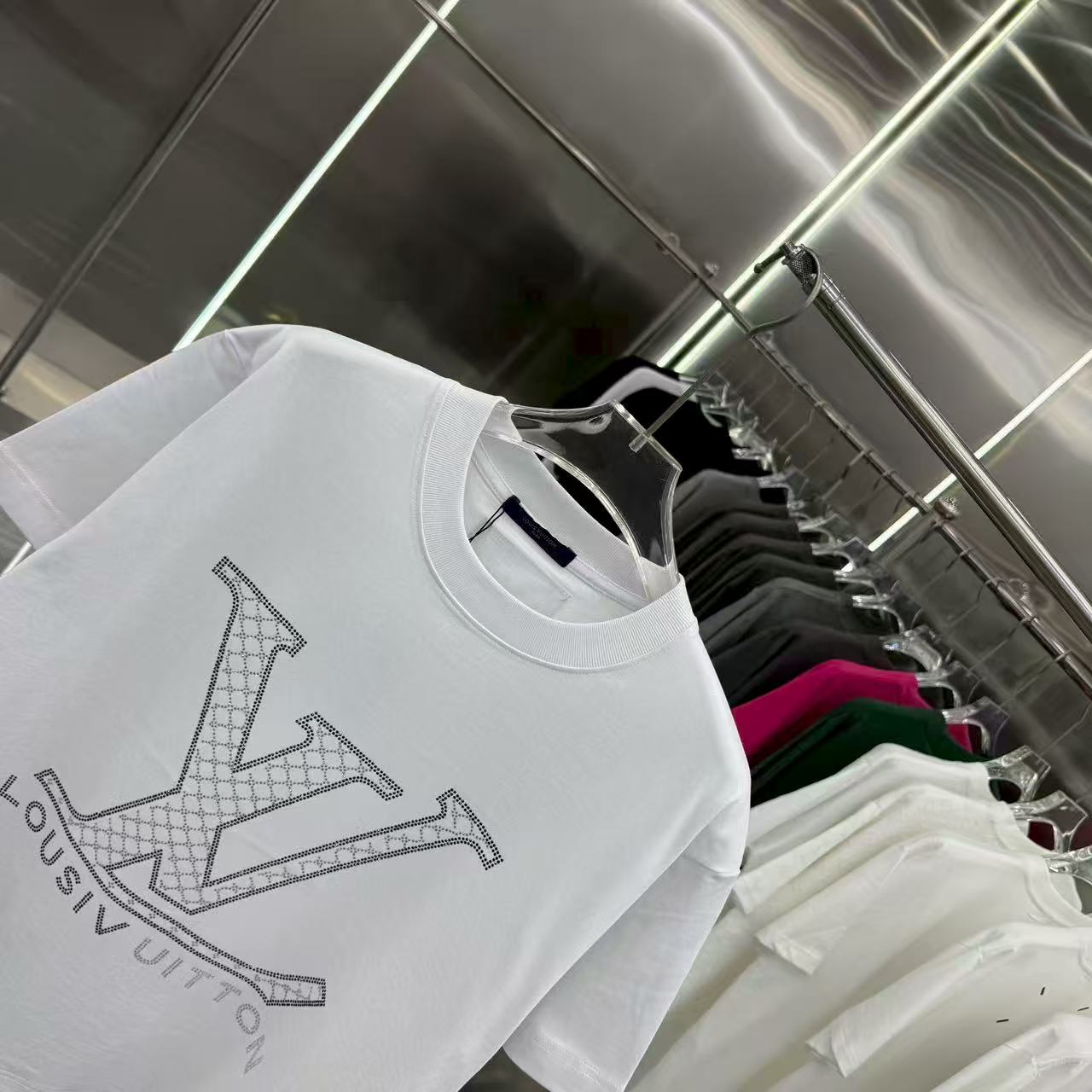 New short sleeved T-shirt