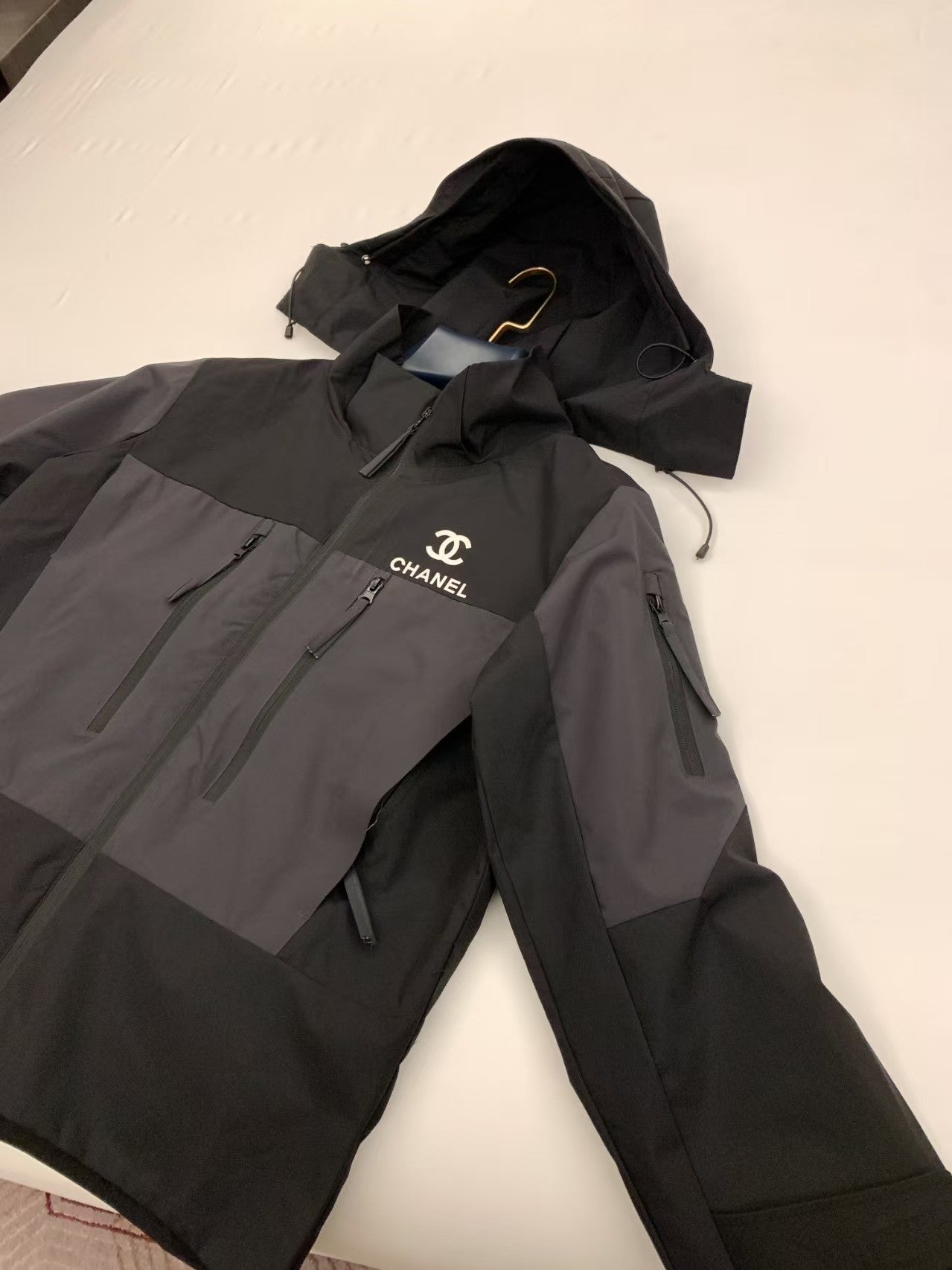 New women's contrasting color jacket