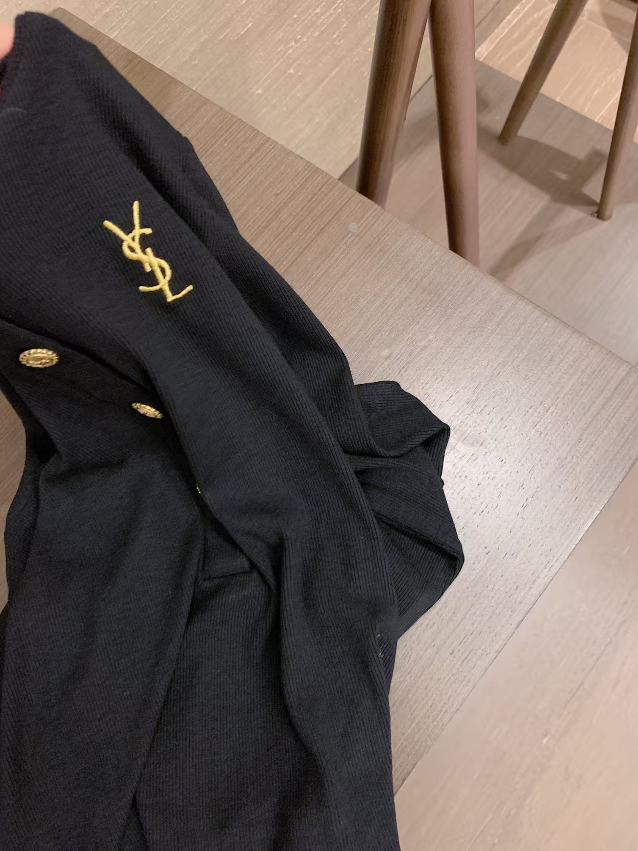 Women's embroidered long sleeves
