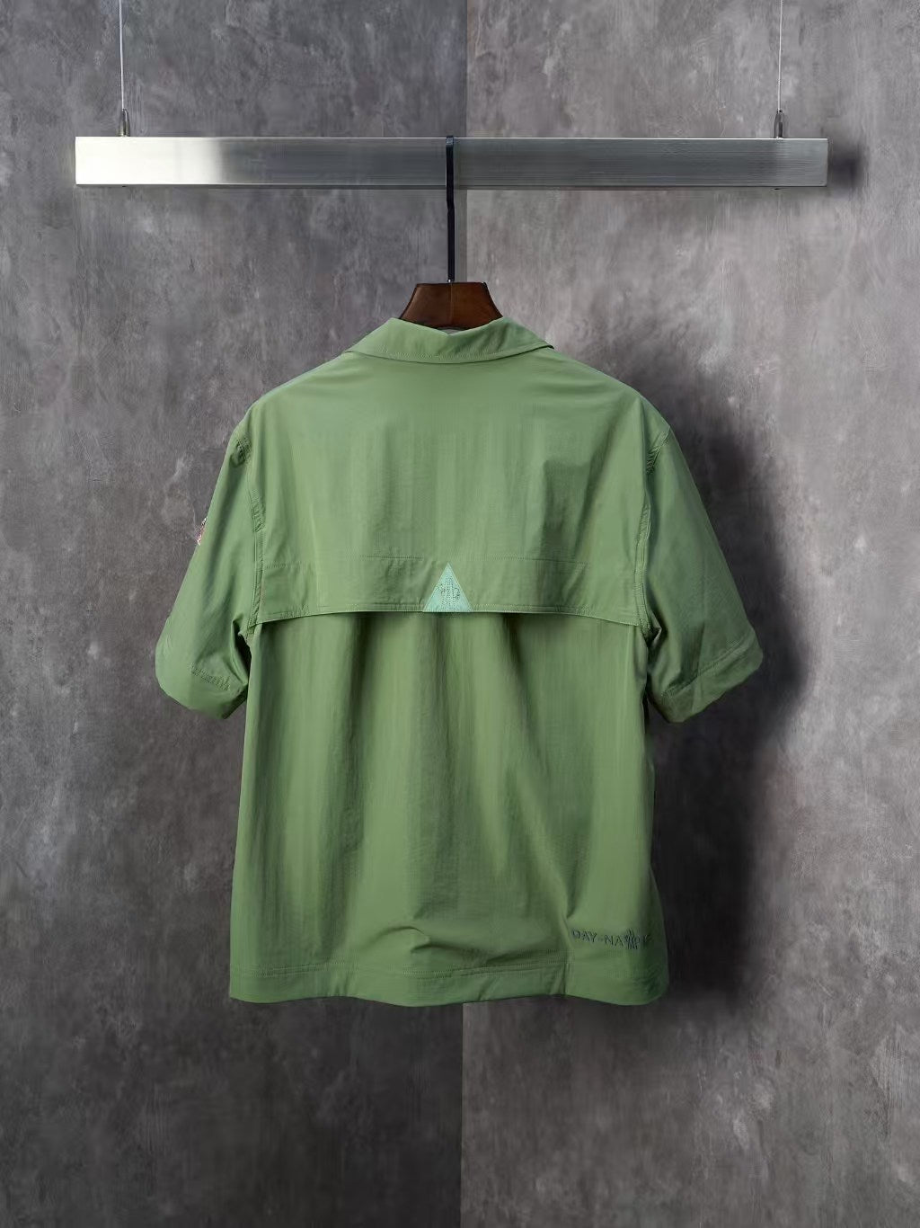 Multi pocket detachable sleeve multifunctional outdoor jacket jacket
