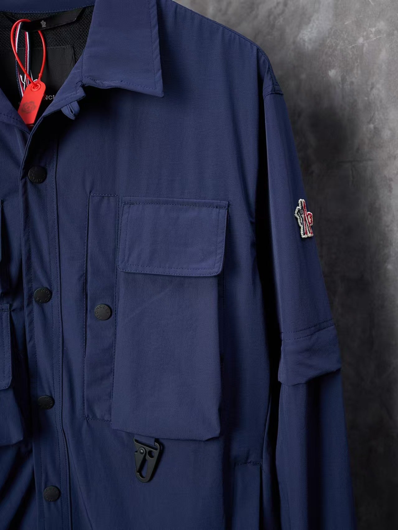 Multi pocket detachable sleeve multifunctional outdoor jacket jacket