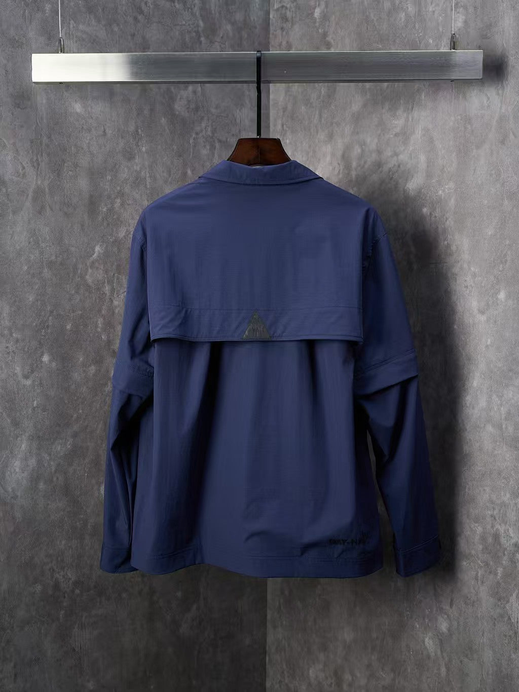 Multi pocket detachable sleeve multifunctional outdoor jacket jacket