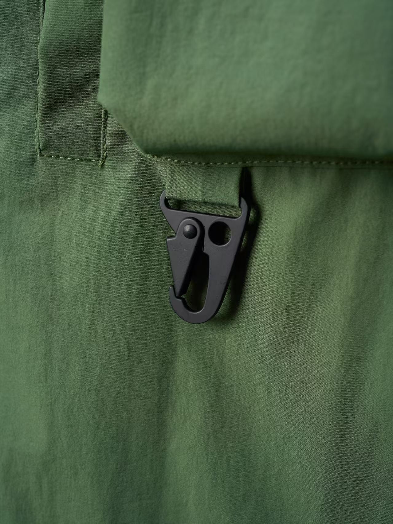 Multi pocket detachable sleeve multifunctional outdoor jacket jacket