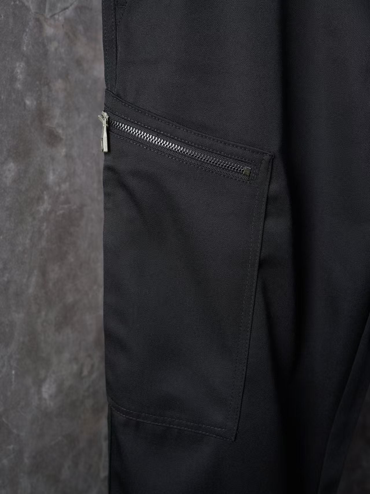 New embroidered pocket zipper work pants