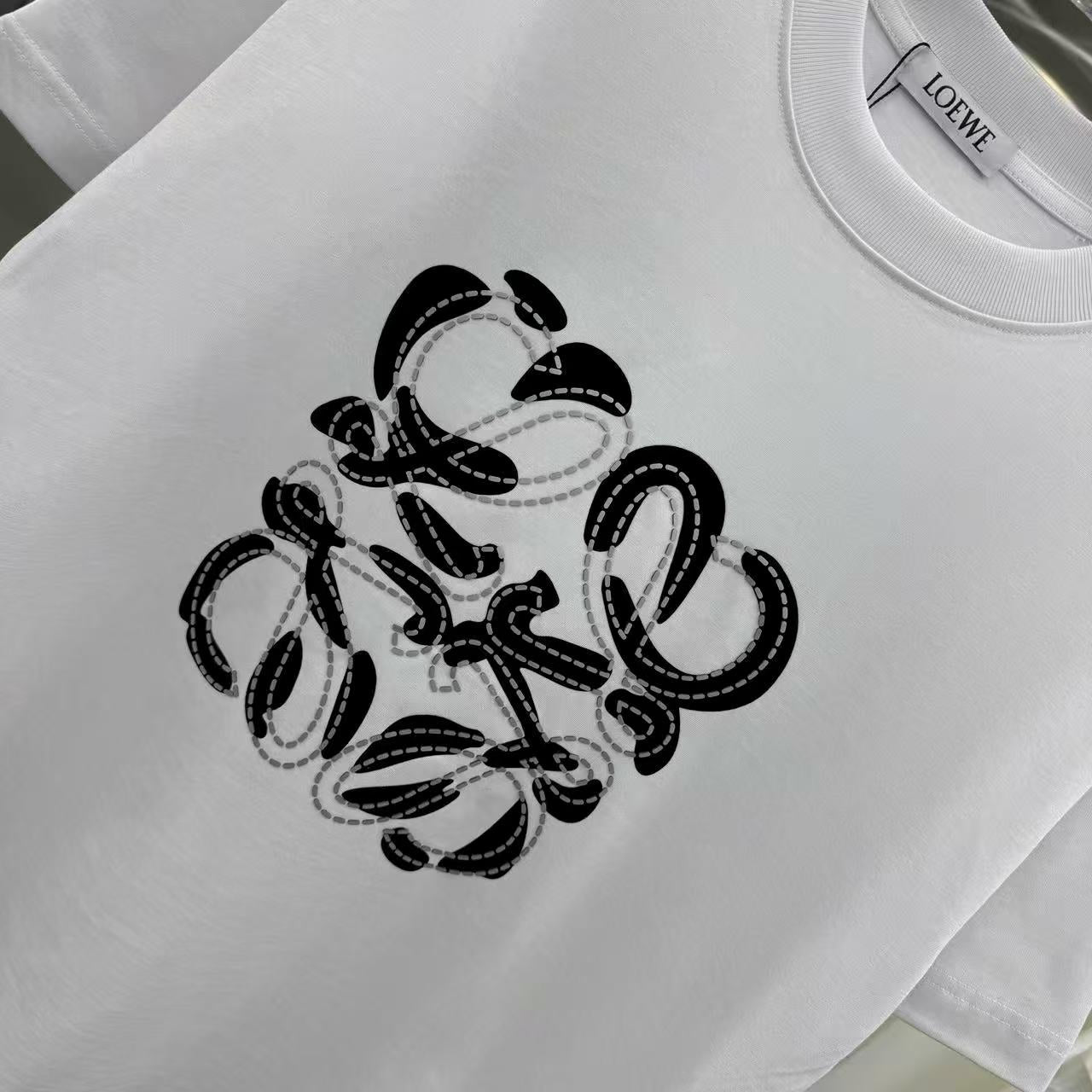 New round neck short sleeved plush short sleeved T-shirt
