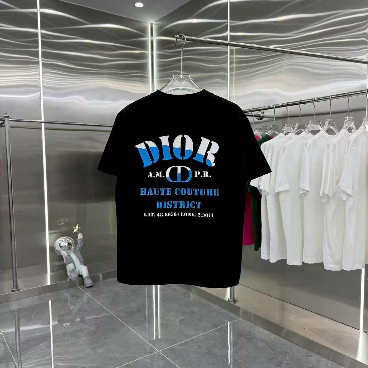 New round neck T-shirt
