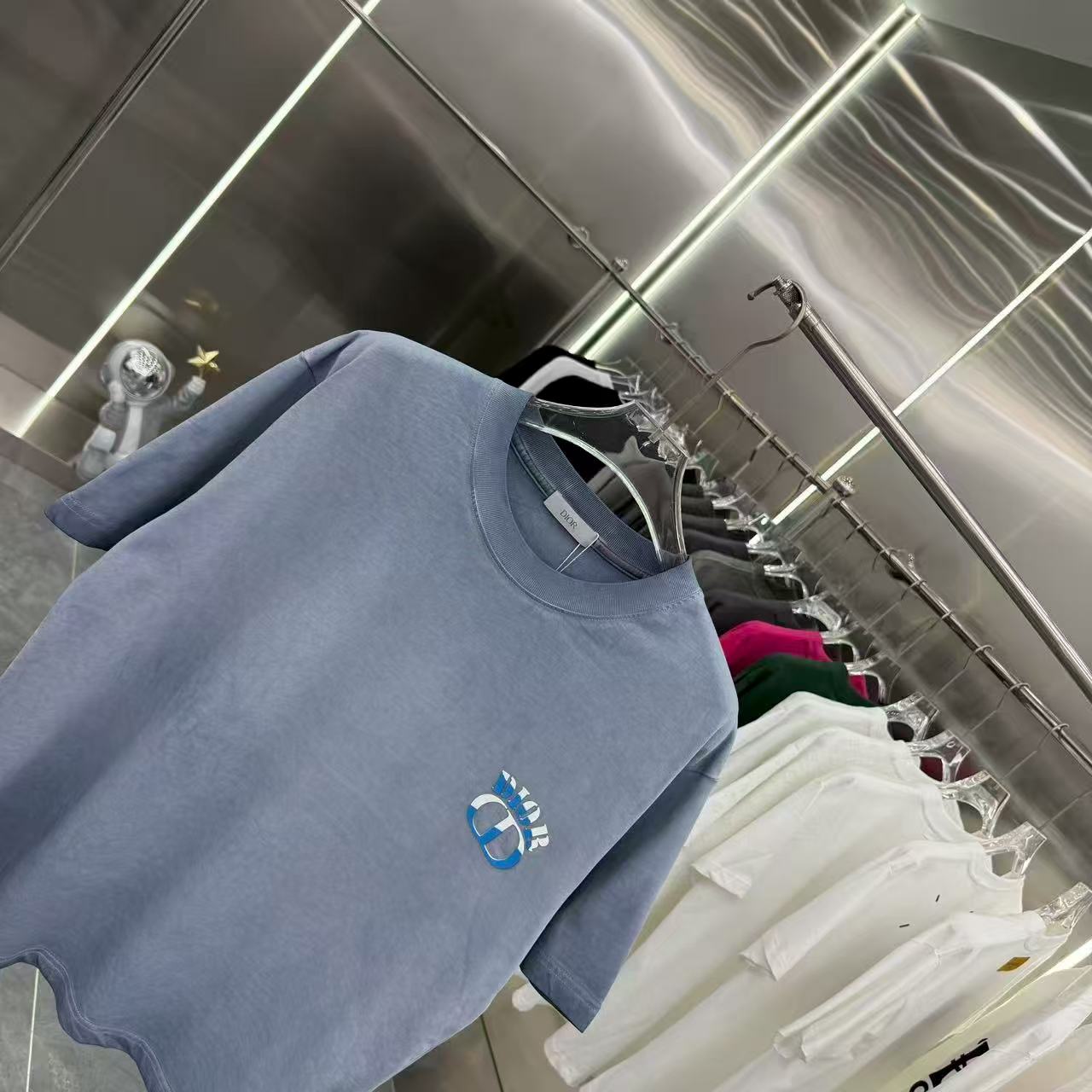 New round neck T-shirt