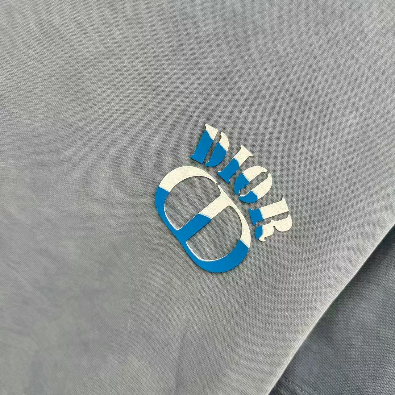 New round neck T-shirt