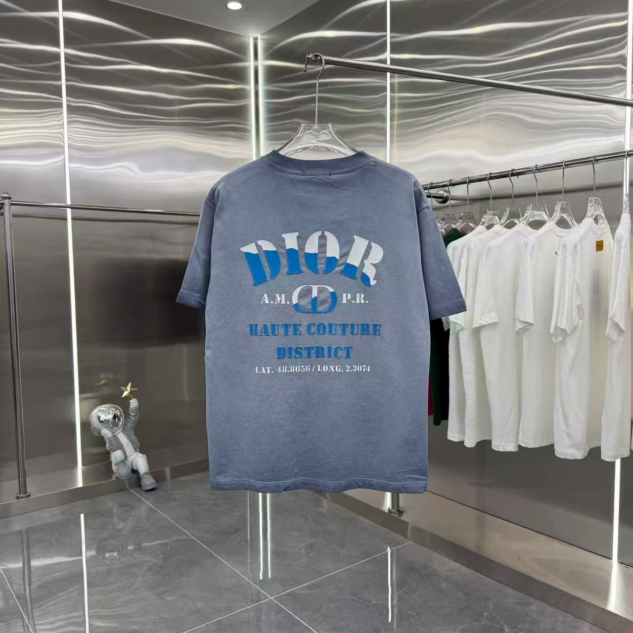 New round neck T-shirt